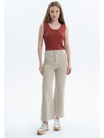 Solid Mid-Rise Wide Leg Jeans