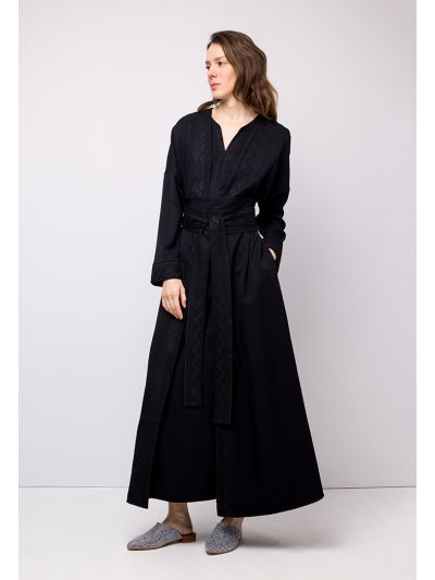 Embroidered Open Solid Abaya