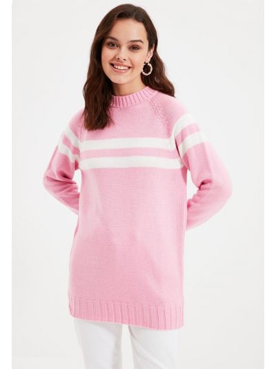 Round Neck Contrast Knitted Sweater