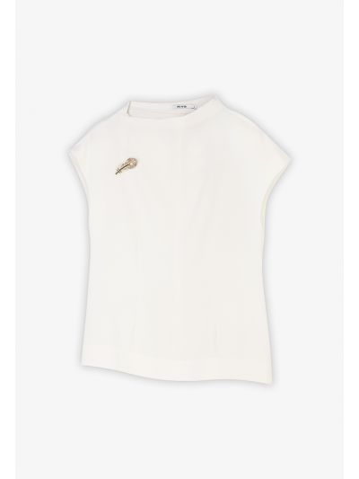 Cap Sleeves Solid Brooch Blouse