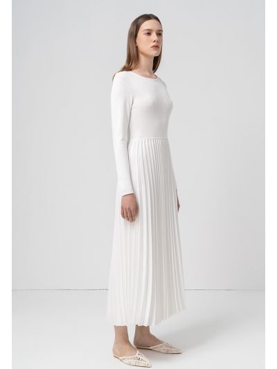 Long Sleeves Pleated Maxi Dress