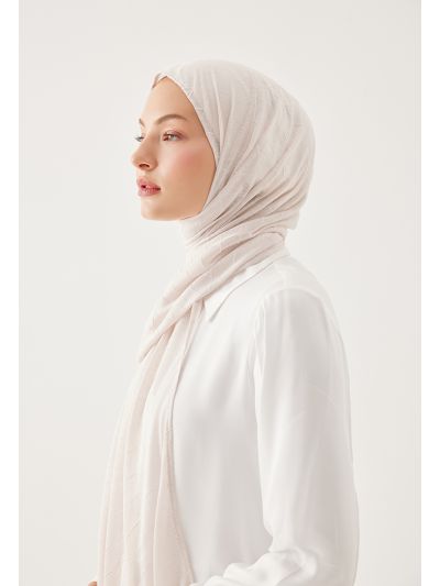 حجاب سادة بنمط ألماسي