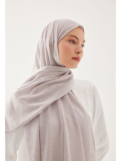 حجاب سادة بنمط ألماسي