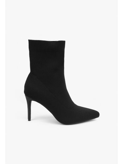 Solid Knitted Heeled Boots