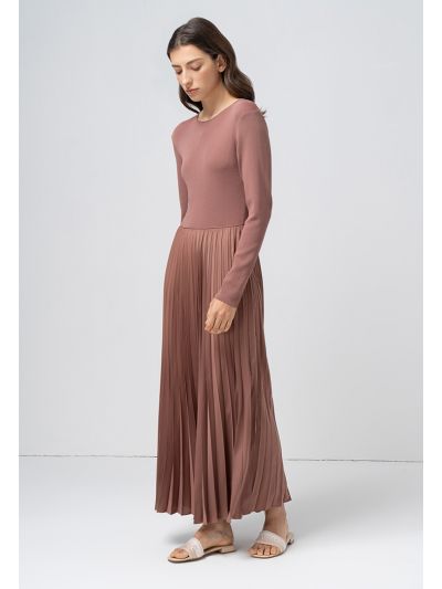Long Sleeves Pleated Maxi Dress