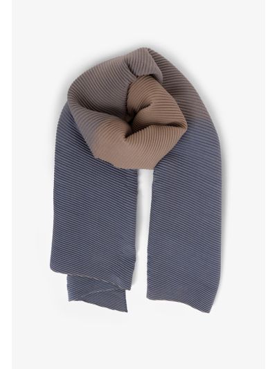 Gradient Textured Winter Scarf