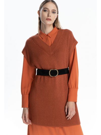 Knitted Loose Fit Solid Knitwear