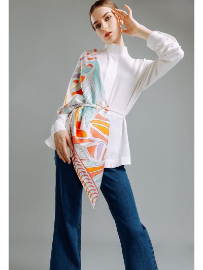 Curved Hem With Side Buttons Shirt