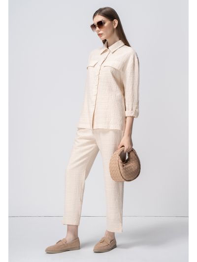 Textured Relaxed Fit Solid Trouser