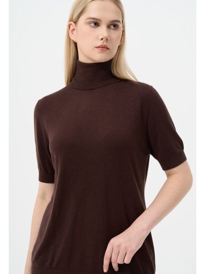 Basic Short Sleeves knitted T-shirt