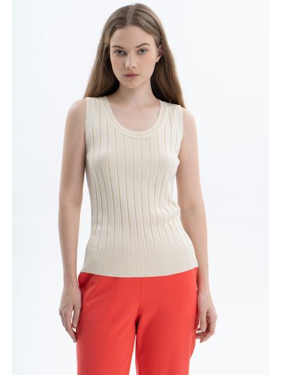 Solid Top with Scoop Neck 