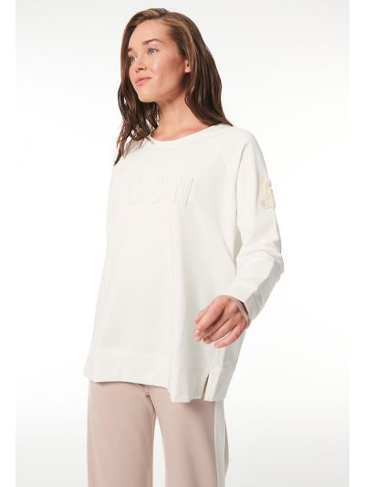 Embossed Patch Solid Sweatshirt -Sale