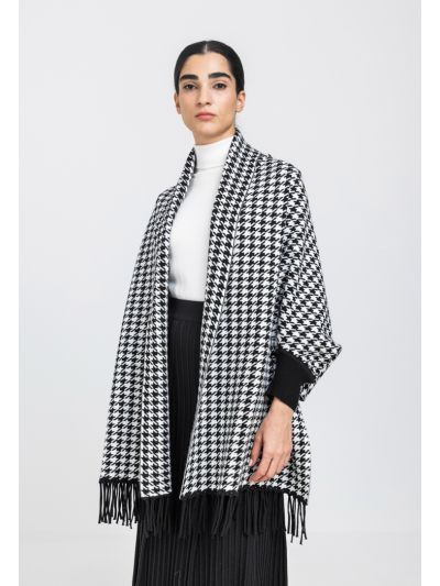 Houndstooth Patterned Winter Poncho
