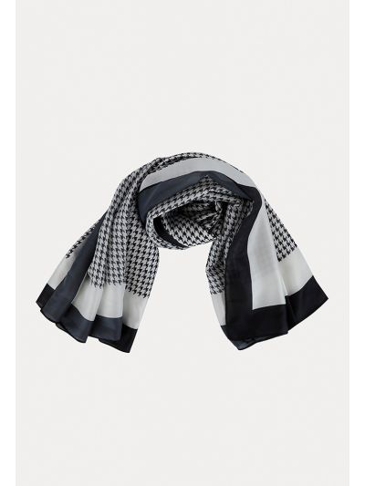 Contrast Border Printed Square Scarf