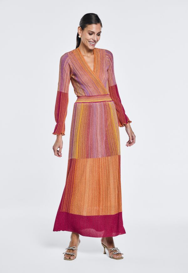 فستان ماكسي متعدد الألوان محبوك بتصميم مضلع