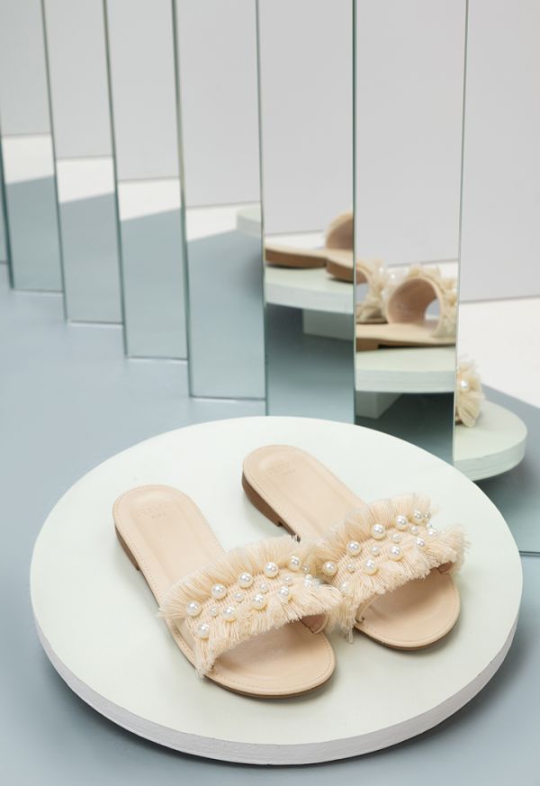 OASIS SOCIETY Valerie - Pearl Flat Sandals – Pop of Pink Boutique