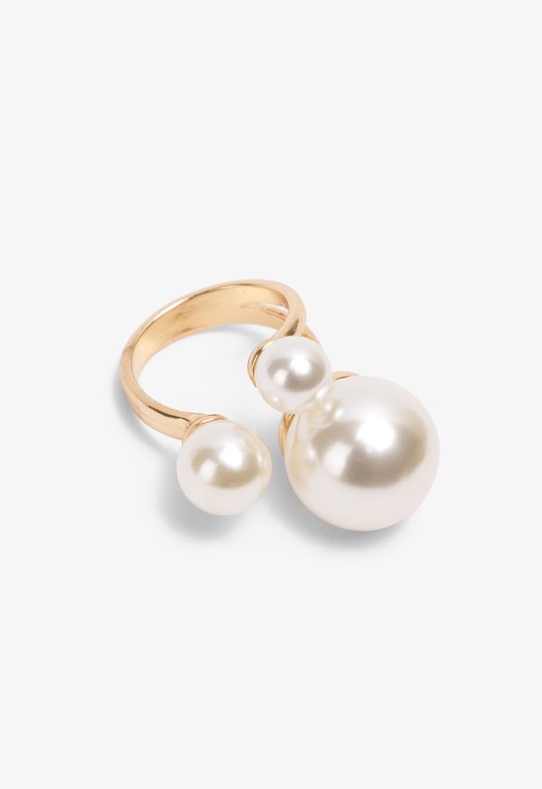 Chunky Faux Pearls Ring