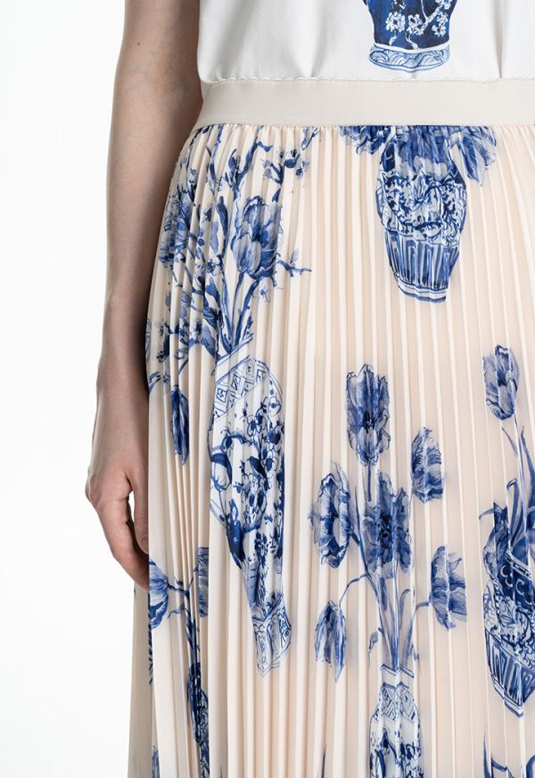 Floral pleated sale maxi skirt