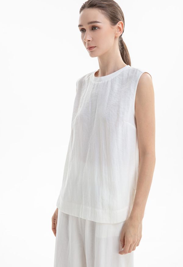 Solid Sleeveless Blouse With Back Opening