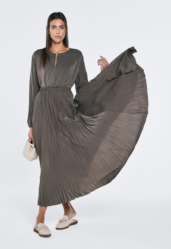 Solid Crinkled Flared Maxi Skirt- Ramadan Style
