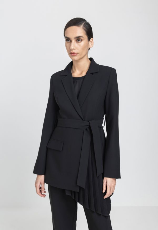 Solid Pleated Belted Blazer