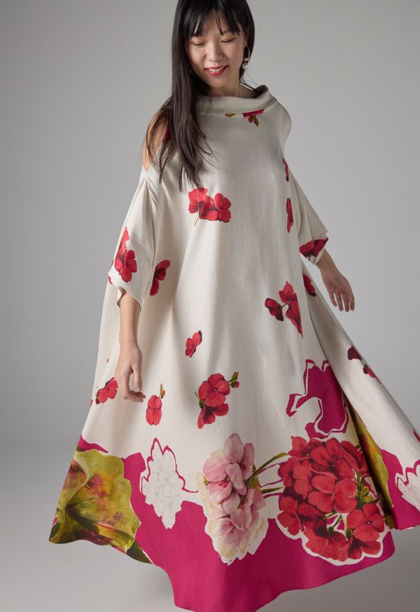 فستان فضفاض بطبعات ازهار - ستايل رمضان