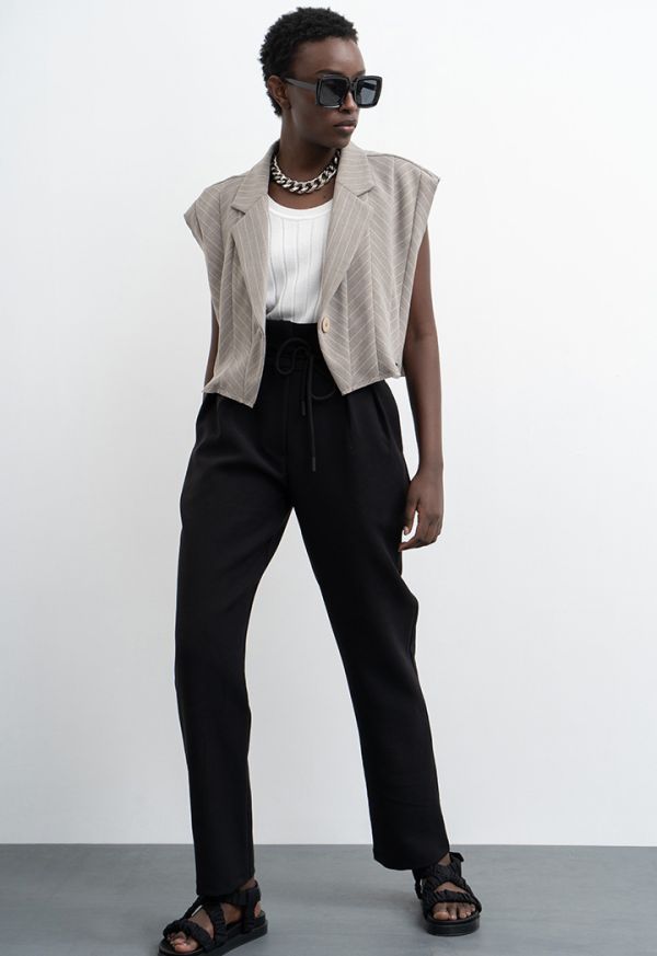 Solid Ankle Length pants with drawstrings