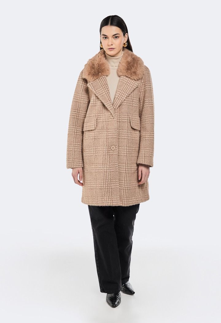 Contrast faux fur coat shop