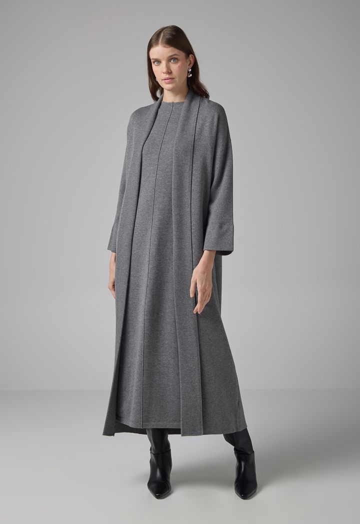 Solid Drop Shoulder Knitted Winter Abaya
