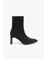 Solid Wide Heeled Boots