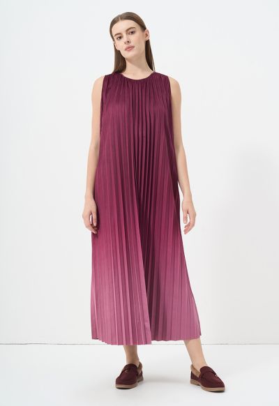 Pleated ombre outlet maxi dress