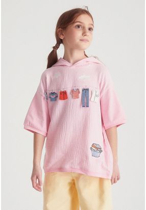 Embroidered Patch Hooded Textured T-Shirt