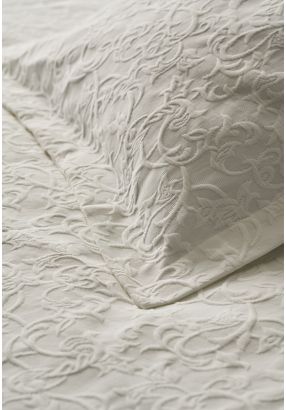 COTTON JACQUARD CUSHION COVER (60*60 CM)