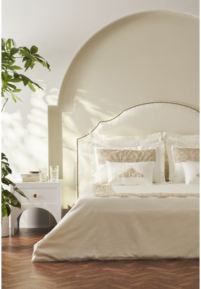 LACE APPLIQUE DUVET COVER KING (240*220 CM)