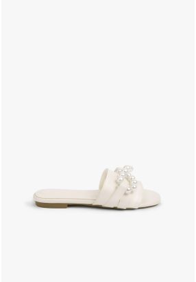 Chunky Faux Pearls Embellished Flats