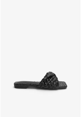 Twisted Flat Sandals