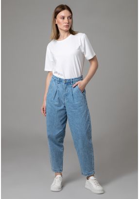 High Rise Front Pleats Slouchy Denim Jeans