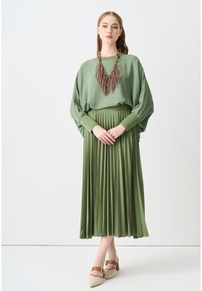 Pleated Solid Maxi Skirt