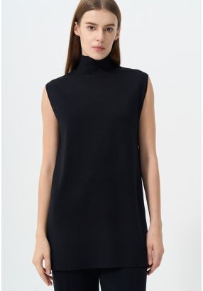 Basic Sleeveless Knitted Top