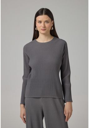 Long Sleeve Pleated Blouse
