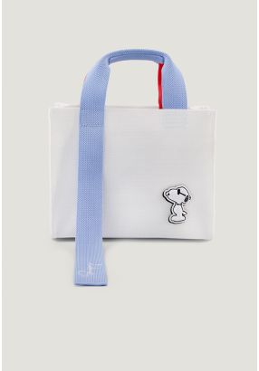 Knitted 3D Snoopy Handbag