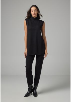 Knitted Straight Fit Solid Pants