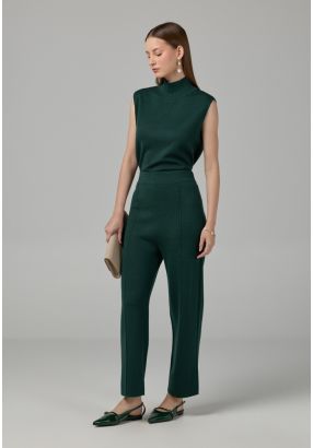 Knitted Straight Fit Solid Pants