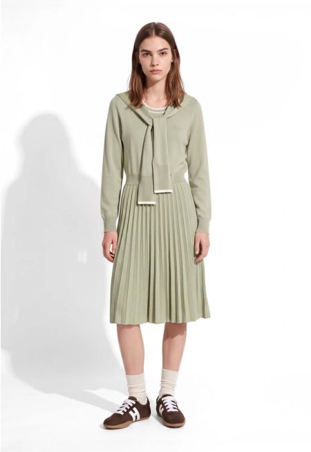 Knit Dress with Detachable Scarf 