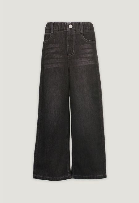 Wide-Leg Jeans with Side Pleats