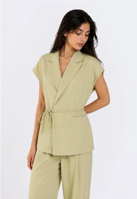 Notched Collar Belted Gilet
