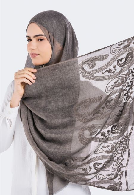 حجاب سادة مجعد بتفاصيل بدرزات 