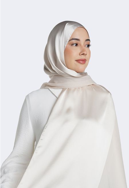 حجاب بتصميم شيفون وساتان مزدوج