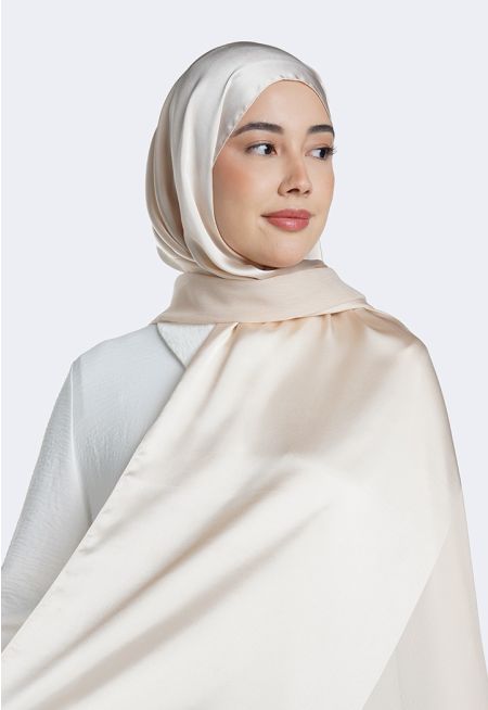 حجاب بتصميم شيفون وساتان مزدوج