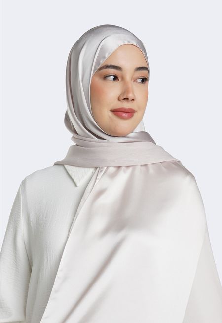 حجاب بتصميم شيفون وساتان مزدوج
